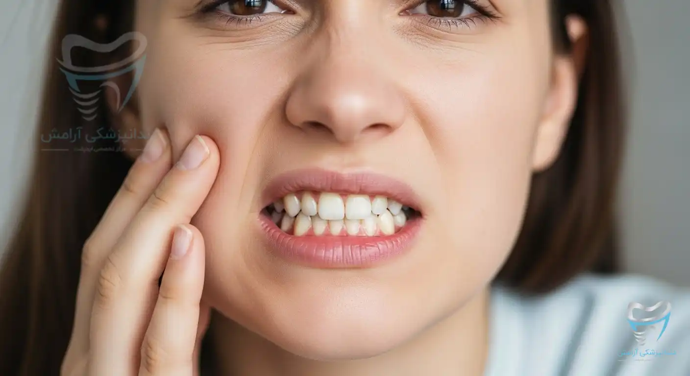 تصویر زنی برای هزینه ایمپلنت دندان نیش