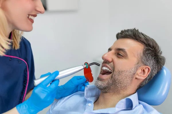 بهترین کلینیک دندانپزشکی در پاسداران