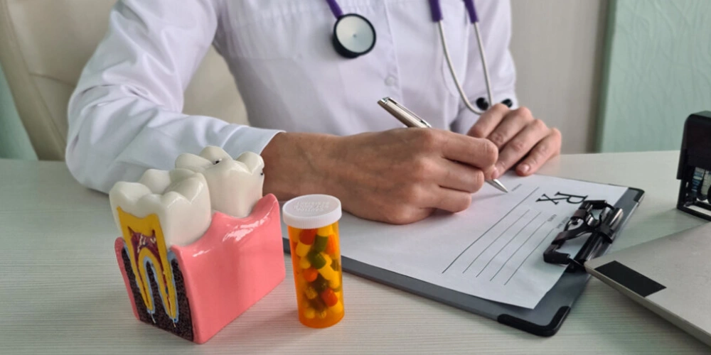 بهترین زمان شروع مصرف آنتی بیوتیک بعد از ایمپلنت