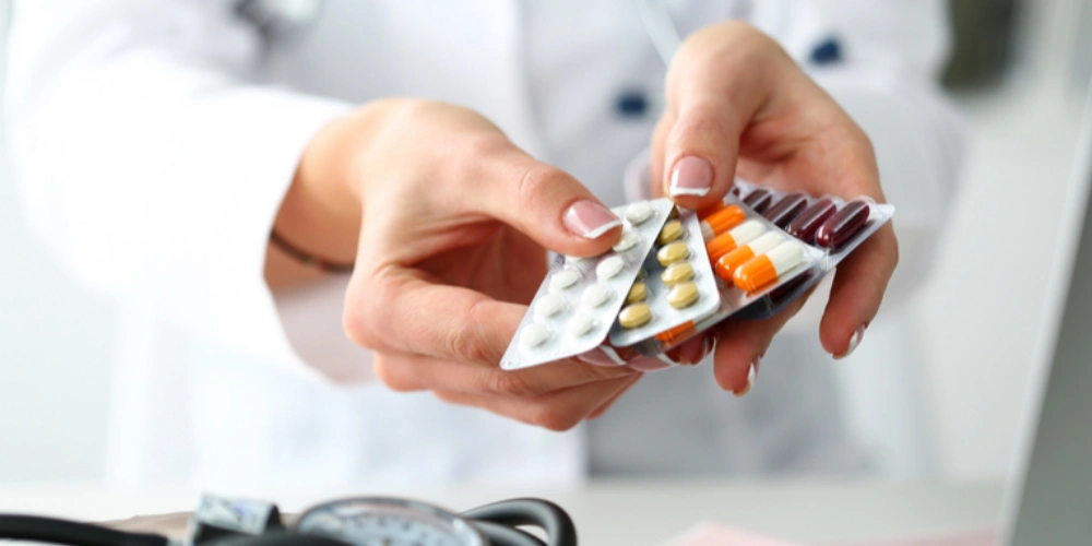 بهداشت دهان و دندان و جلوگیری از عفونت بعد از ایمپلنت